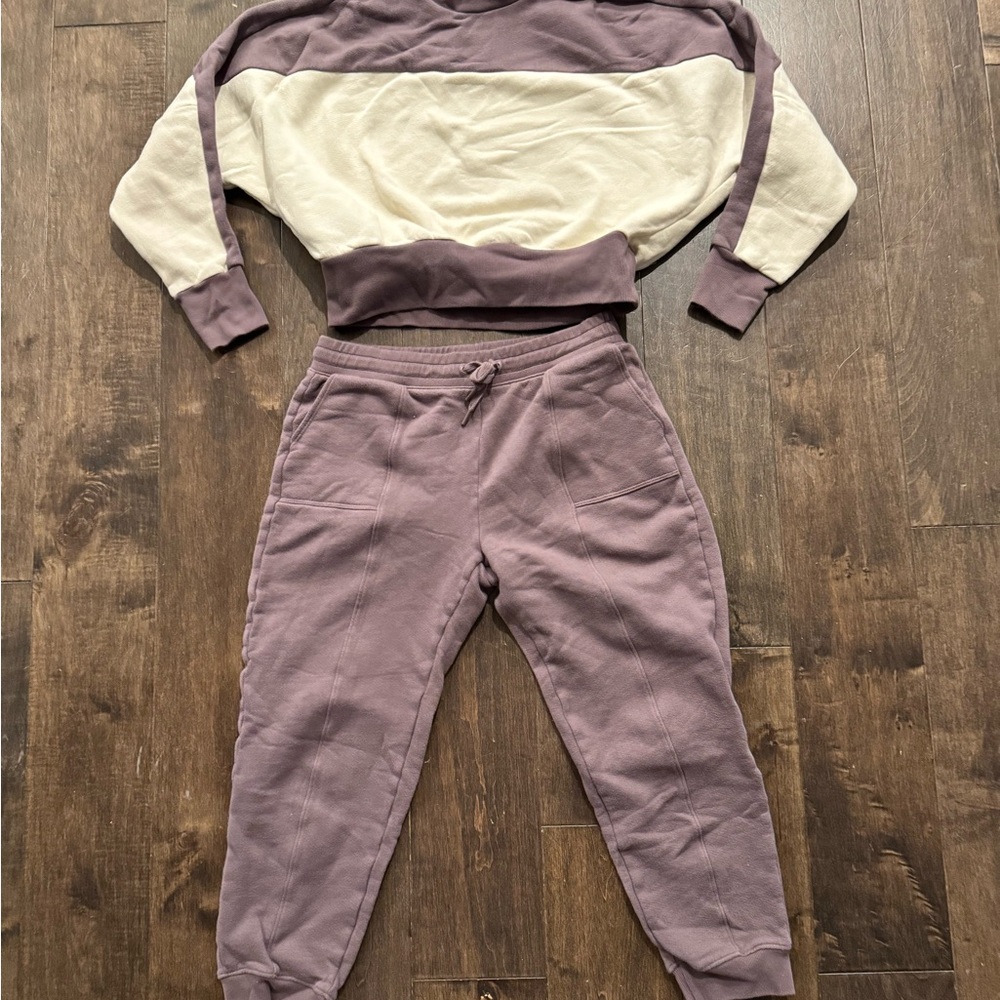Beyond Yoga Woodland Colorblock Set- Taupe and Cream Sweatpants & Sweatshirt (M)